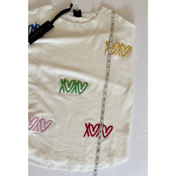 Aaeda XOXO Heart Pullover Eggshell Sweater Size Medium‎ - Picture 7 of 12